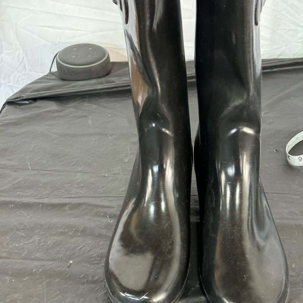 copelli® rain boots  with wedge heal
10
US
8
41